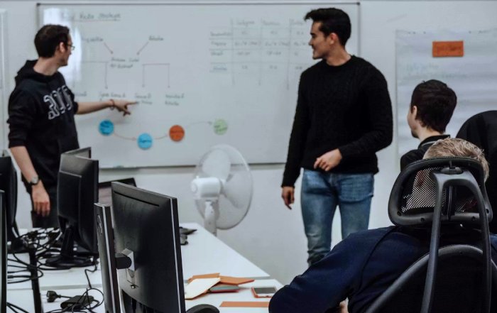 Article Image for Developing Emotional Intelligence in Technical Leadership Roles