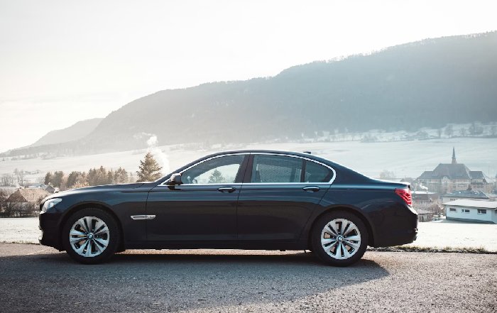 Article Image for The Psychology of Pricing in Premium Markets Like Switzerland and Singapore