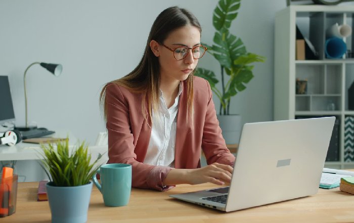 Article Image for The Stoic Mindset for High-Pressure Business Environments